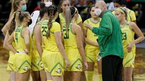 oregon basketball taking a look at ducks 2021 22 women s roster