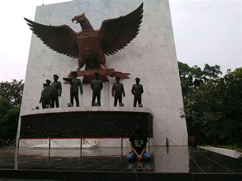 Monumen Pancasila Sakti Partisipasi Publik Poros Pameran Seni