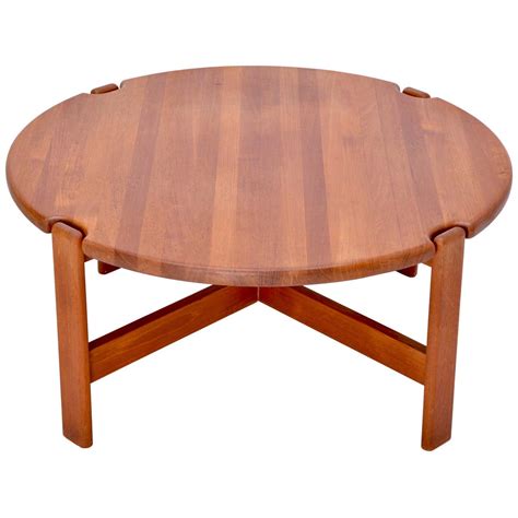 Danish Mid Century Modern Circular Coffee Table In Solid Teak By Niels