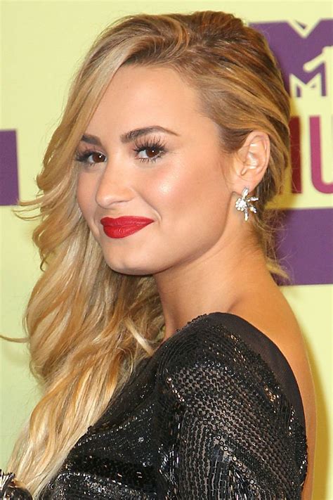 Demi Lovato Demi Lovato Hair Demi Lovato Blonde Hair Hair Styles