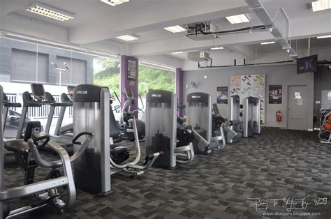 The company operates over 4,000 franchised locations in 50 countries. Sara Wanderlust: REVIEW Anytime Fitness Puchong