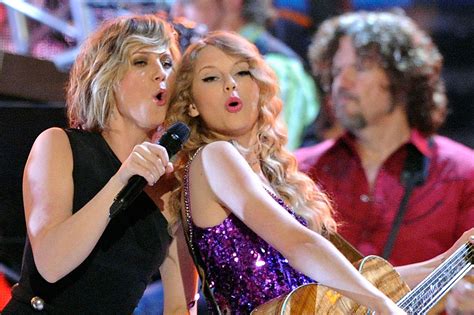 Taylor Swift Slips Back Into Country With Sugarland Duet Babe
