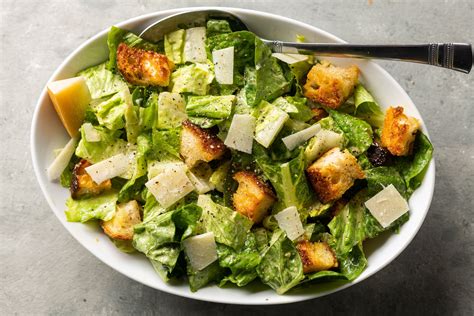 The Secret To Making A Perfect Caesar Salad Recipe Caesar Salad