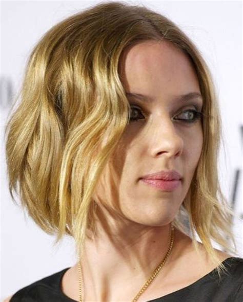 Scarlett Johanssons Bob Pixie For Short Hair Fashion 2d Curly