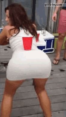 Red Cup Gif Tenor