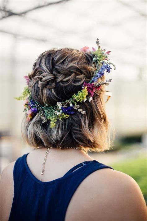 I would like to know how i get the latest bohemian hairstyle. Boho flower crown, fall wedding! Short hair with bohemian ...