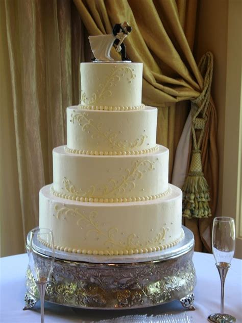 Wedding cakes baby shower bridal shower graduations birthdays communion. www.cakesbystefanie.com all white wedding cake | White ...