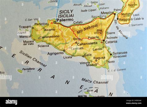 A Map Of Sicily Showing The Major Towns Stock Photo Alamy