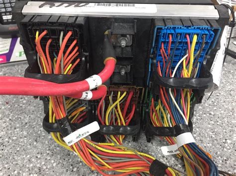 Remove the fuse panel cover and the lower dash cover if necessary. 2017 Kenworth T370 Fuse Box Location - Wiring Diagram Schemas