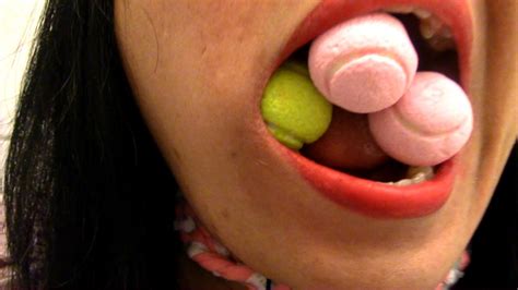 Asmr Blowing Big Bubbles Chewing Tennis Balls Gum Binaural Youtube