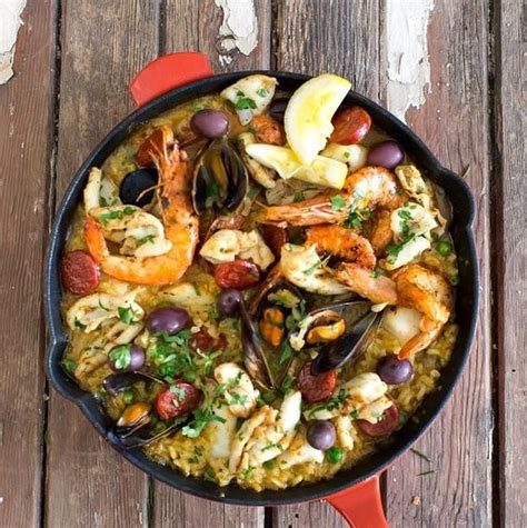 You'll find delicious versions of baccalà, clams casino, shrimp pasta, fried squid, bagna cauda, a variety of seafood stews, and more. 25 Christmas Dinner Ideas Guaranteed To Make The Night ...