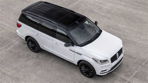 You must be over the age of 18 to visit this website. Pakiet Lincoln Navigator Black Label Edition 2021 przynosi ...