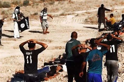 Iraqi Christians Fleeing Persecution By Isis Need More Support From The Uk Tom Watson Mirror