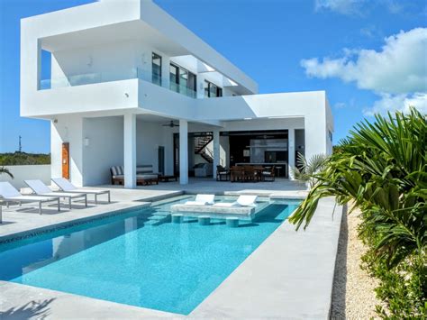 Before you hire a closet designer or professional organizer, shop through our network of over 8,372 local closet designers and professional organizers. Ultra moderne Villa, 500 m vom Long Bay Beach entfernt ...