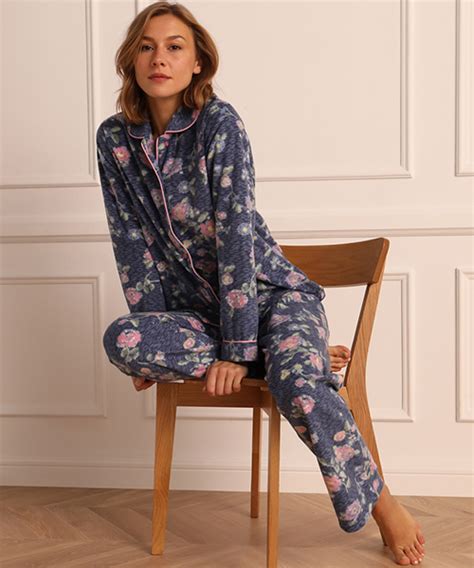 Dónde Comprar Pijamas De Mujer Adorables De Invierno