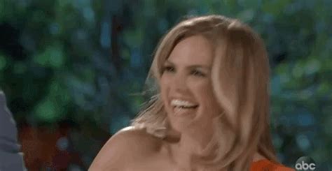 Episode Hannah B Gif By The Bachelor Find Share On Giphy