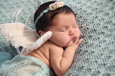 ensaio newborn saiba como funciona o book fotográfico de recém nascidos a revista da mulher