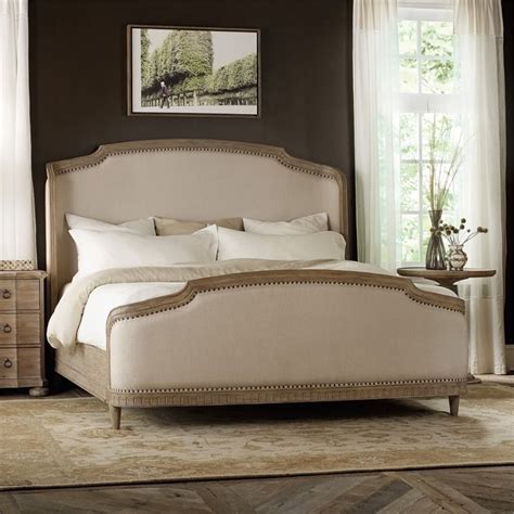 Hooker Furniture Corsica Fabric Upholstered Queen Shelter Bed In