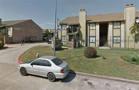 Ten people have been killed and 10 others injured after a so far this year, more than 5,000 people have died in shooting incidents in the united states first lady melania trump tweeted: Father shot dead by carjackers for having manual transmission