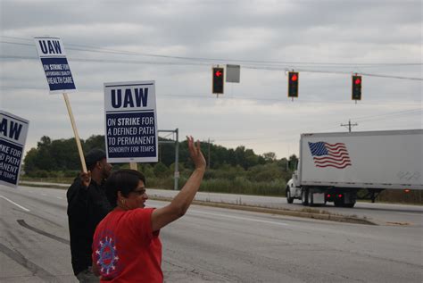 National Uaw Strike Against Gm Continues Into Third Week Including Four