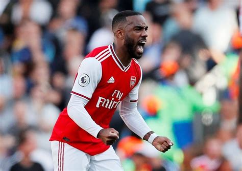 officiel arsenal annonce le retour d alexandre lacazette