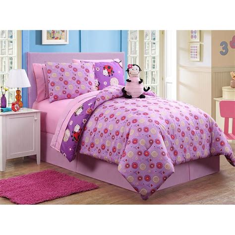 Browse all of it right here. Seventeen Bedding Sets - Home Furniture Design