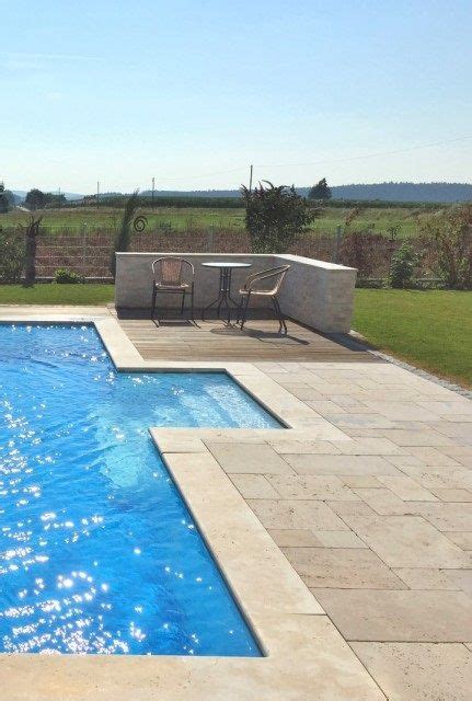 Terrassenplatten aus stein sind lang haltbar und sie sind in vielen farben und formen erhältlich. Abdeckplatten für Pool und Terrassenplatten aus Travertin ...