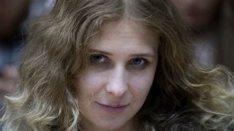 Pussy Riot S Alyokhina Sentenced To Community Service For Pro Telegram Protest