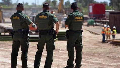The Paradox Of The Border Patrol Al DÍa News
