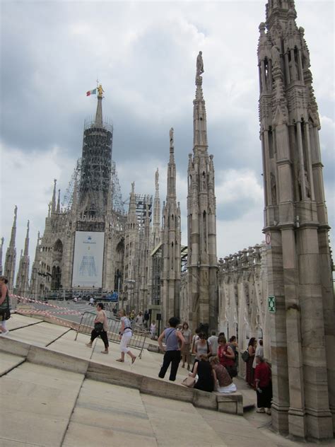 Love, Life and Ferrari: Milan: Duomo Rooftop Pictures