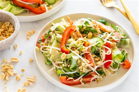 Raw Vegan Pad Thai Salad Recipe