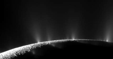 Saturns Icy Moon Enceladus Harbors Essential Elements For Life Ntd