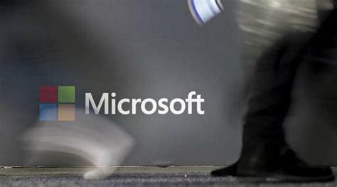 Microsoft Becomes Worlds Most Valuable Company After Apple Rout