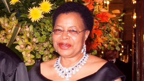 Graça machel dbe honfba is a mozambican politician and humanitarian. Machel Graça - La biographie de Machel Graça avec Gala.fr