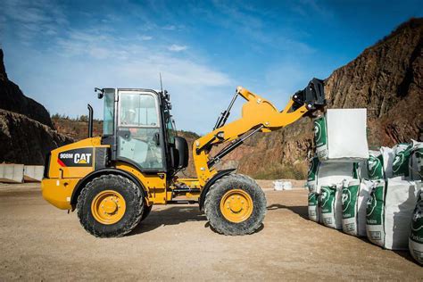 Caterpillar Launches 906m 907m 908m Compact Wheel Loaders In Highly