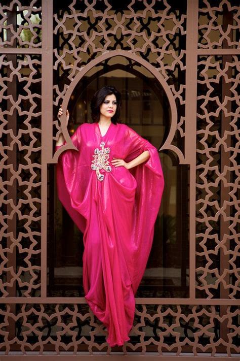 Guide To Traditional Arab Woman Clothing Fashion Moroccan Fashion Arab Fashion