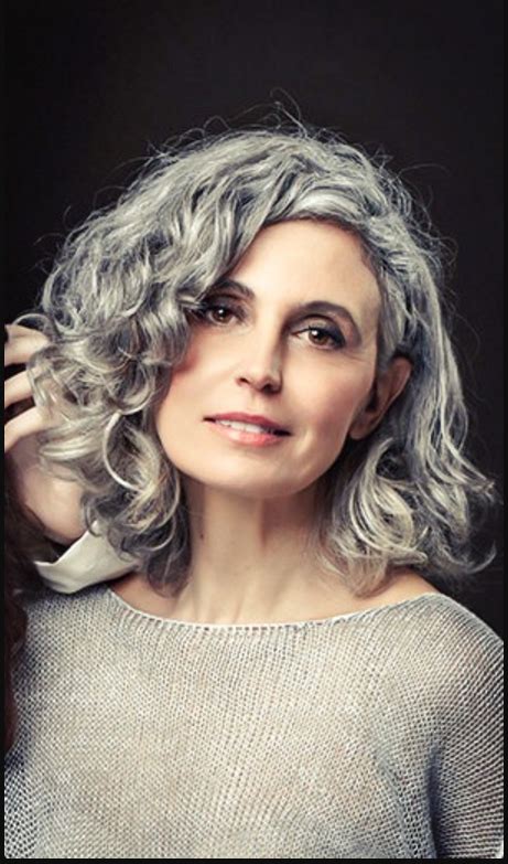 Pin By Stylers Studio On Gorgeous Wavy Hair Grey Hair Model Natural