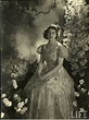30 Rare and Stunning Vintage Photos of a Young Queen Elizabeth II in ...