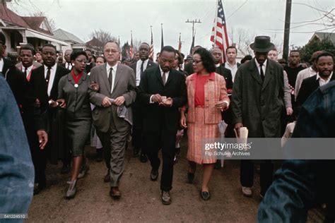 martin luther king jr and his wife coretta march with other civil martin luther king jr