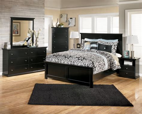 Nexera sinatra 4 piece queen size bedroom set, bark grey and black. Rooms To Go Queen Bedroom Sets