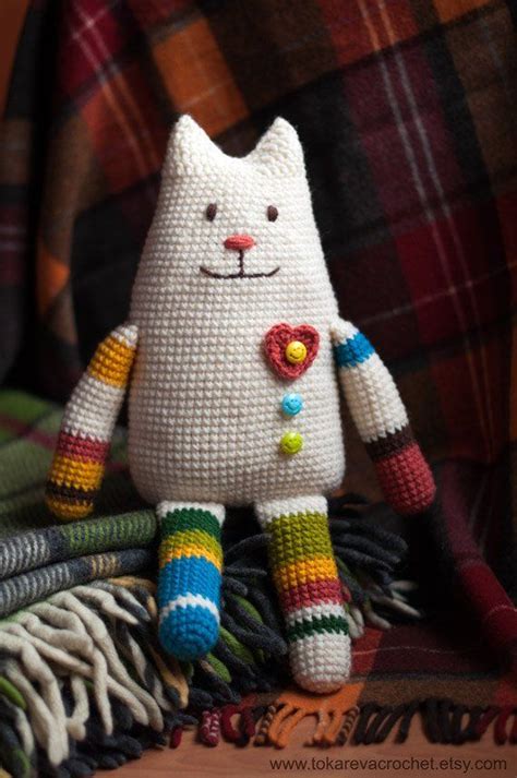 10 free crochet patterns for cat there are dog people, and there are cat people, and while the dog people can dress their pets up in little outfits, dressing cats up is often…. Crochet Toy Pattern. Crochet cat. Amigurimi Cat. Amigurumi ...