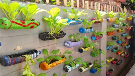 Creative Ways To Reuse Plastic Bottles For Garden Decor Decor Inspirator