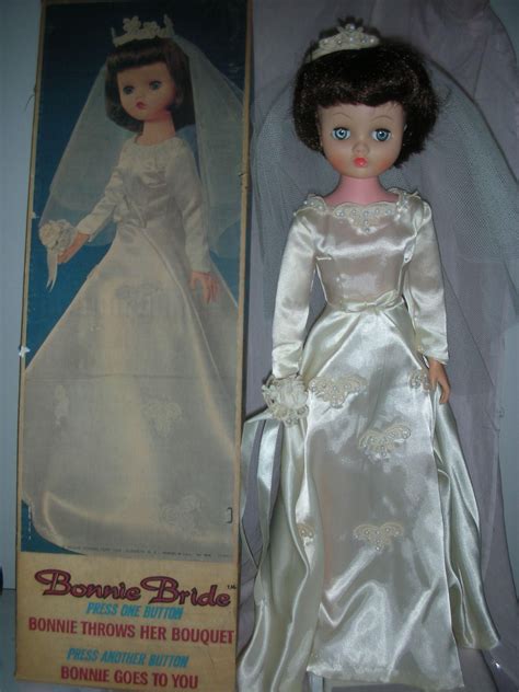 Vintage Deluxe Reading Bride Doll Mint In Box Mechanical Doll Bride
