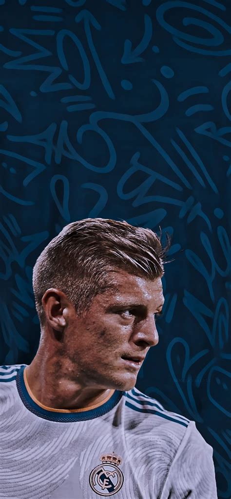 Toni Kroos Wallpaper In 2022 Pemain Sepak Bola Sepak Bola