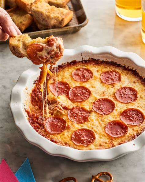 Dip n dip memang terbaikkkk. Easy, Cheesy Hot Pizza Dip | Kitchn