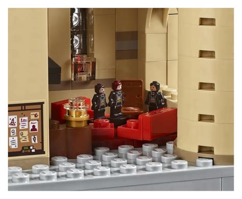 A Peek Into The Gryffindor Common Room Lego Harry Potter Hogwarts