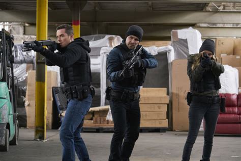Chicago Pd Season 5 Finale Photos Homecoming Photo Gallery