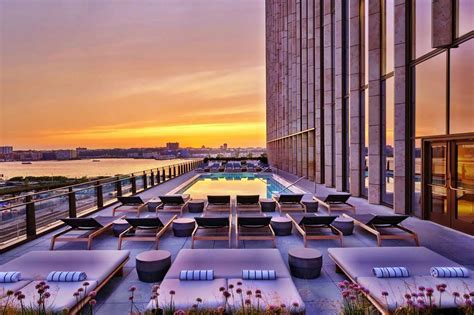 Book The Equinox New York In New York With Vip Benefits