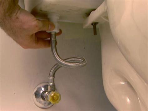 How To Fix A Leaking Toilet How Tos Diy