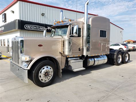 Model 389 Peterbilt